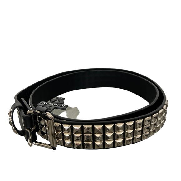Hot Topic 3 Row Pyramid Belt In Black & Silver Size 3X - Picture 3 of 7
